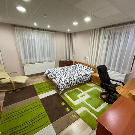Relax Apartment Zalaegerszeg Exterior photo